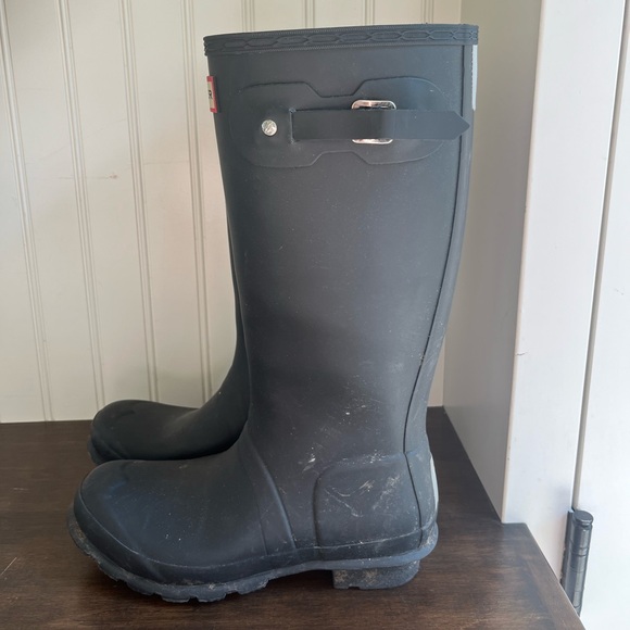 Black Hunter Boots - Picture 3 of 5